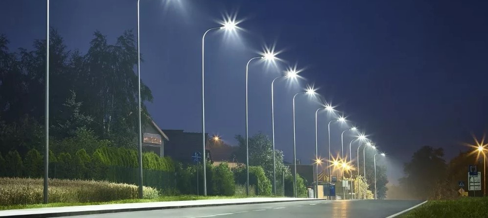 Качественная подсветка дорог – одна из важнейших составляющих безопасности участников движения
