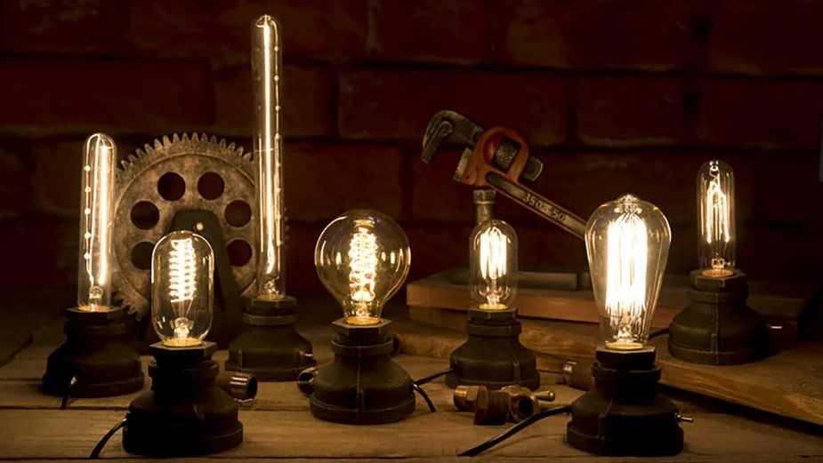 Лампы Эдисона являются универсальным источником света – их можно использовать и как самостоятельные элементы освещения